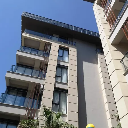 Apartmán Уютные Апартаменты В Центре Алании В 100 М От Моря